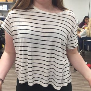 gently used h+m stripe t-shirt